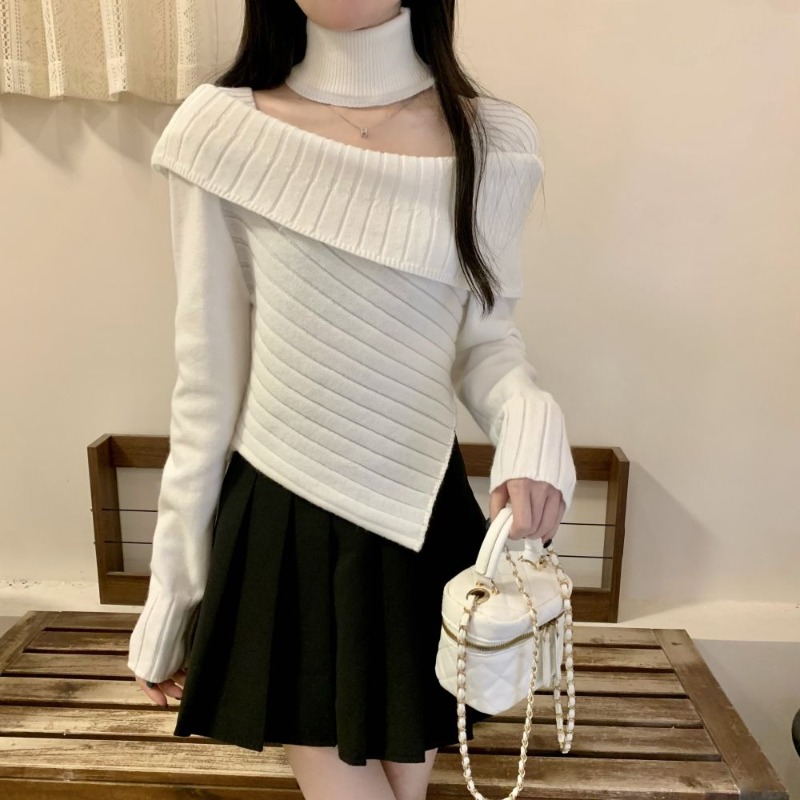 Cropped Female Pullover Christ - огляд і ціна Winter Clothing Offer