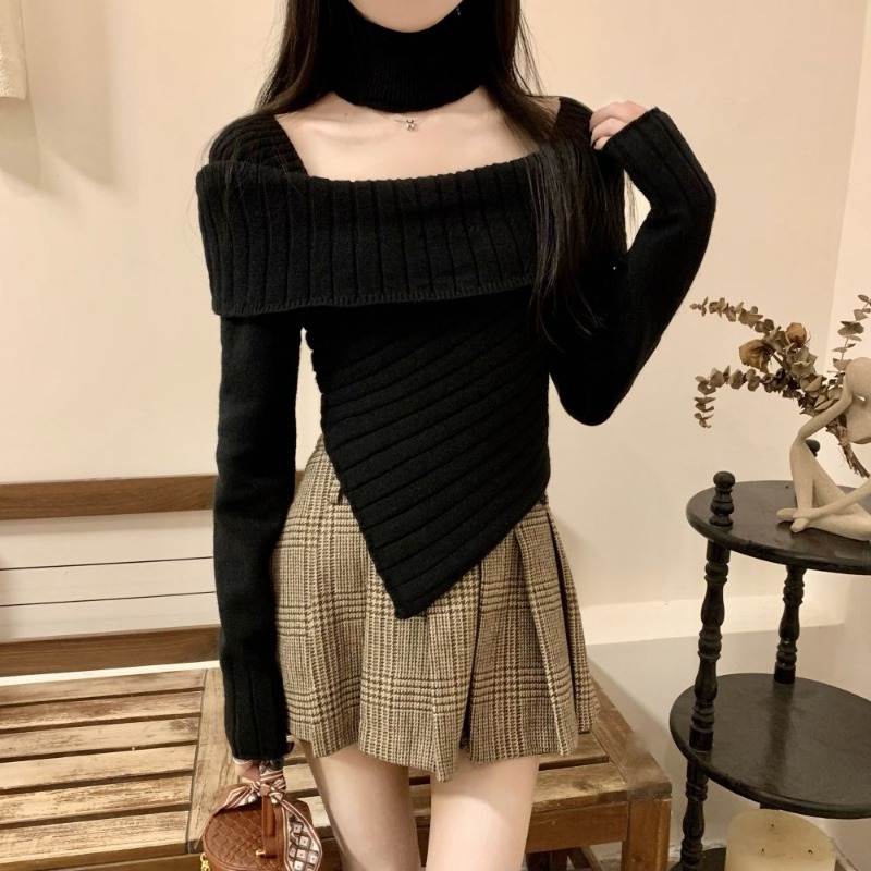 Cropped Female Pullover Christ - огляд і ціна Winter Clothing Offer